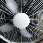 Jak wybrać wentylator wysokotemperaturowy aby zapewnić niezawodne działanie systemu?