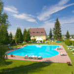 Jaki jest najlepszy hotel z basenem na Mazurach?